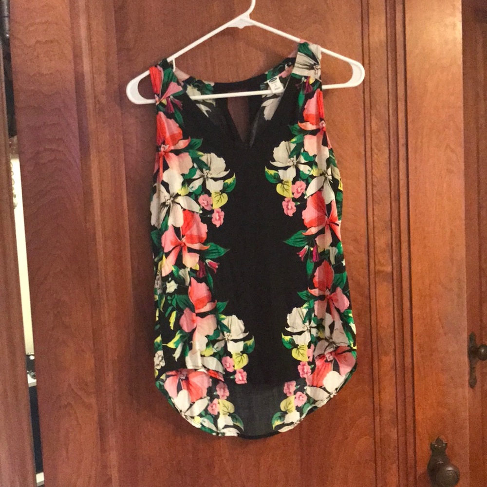 Floral sleeveless